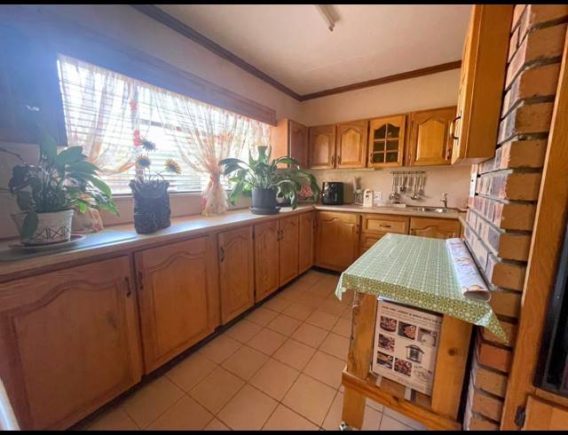 3 BEDROOM HOUSE FOR SALE IN CASSELDALE
